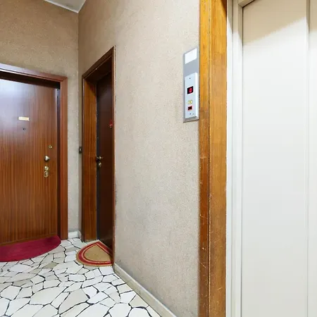 Primopiano - Romilli Apartman *